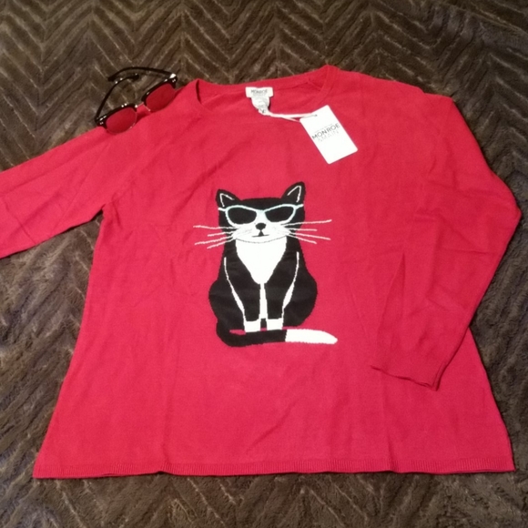 Beautiful red sweater - Picture 1 of 3